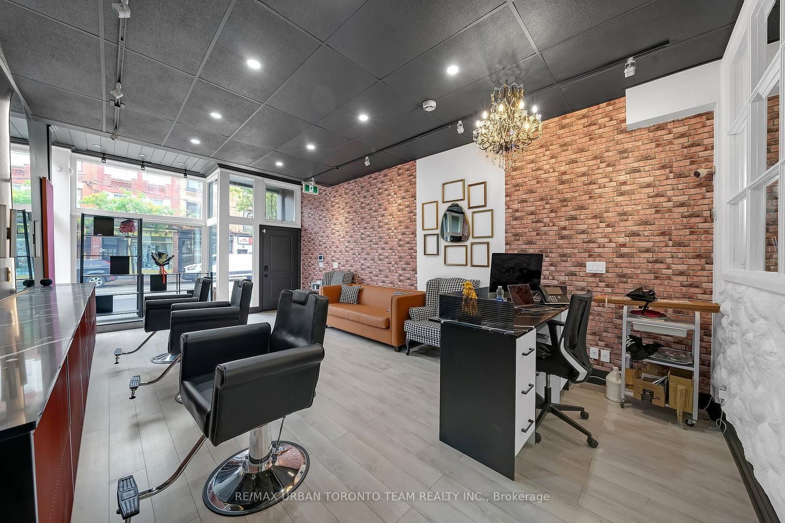 398 King Street E thumbnail 10
