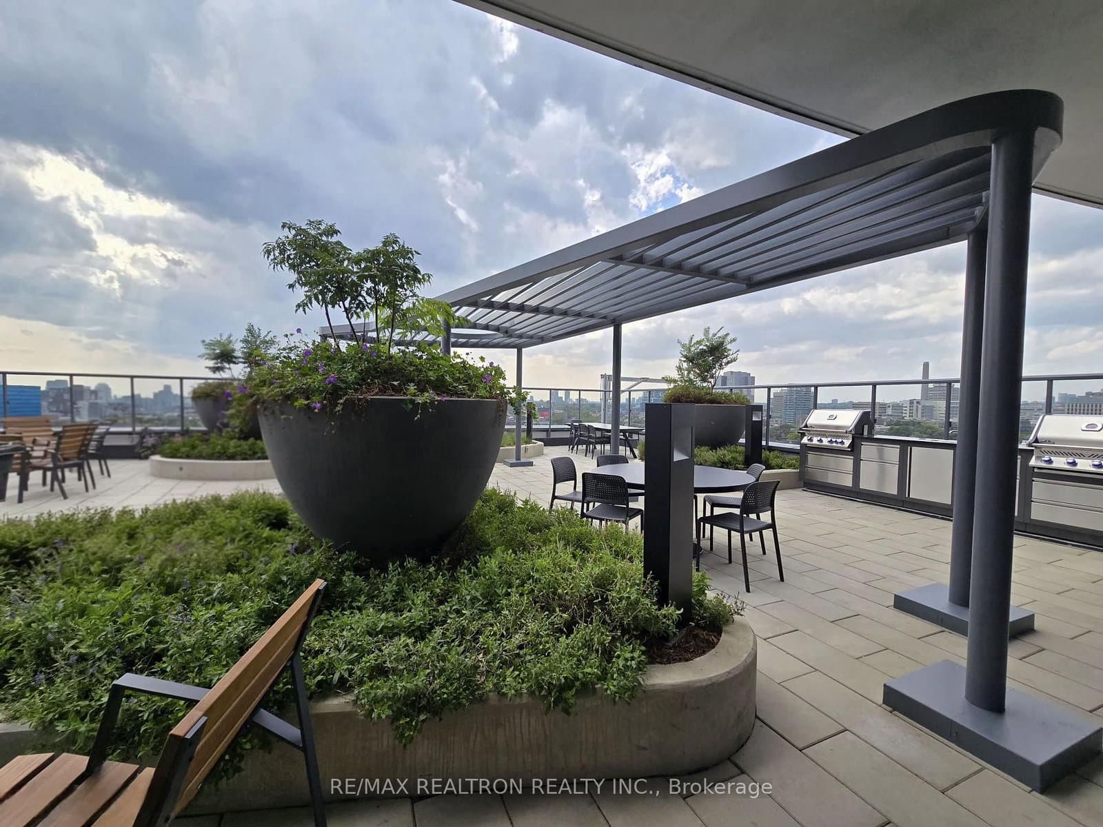 280 Dundas Street W, Unit 2509 thumbnail 28
