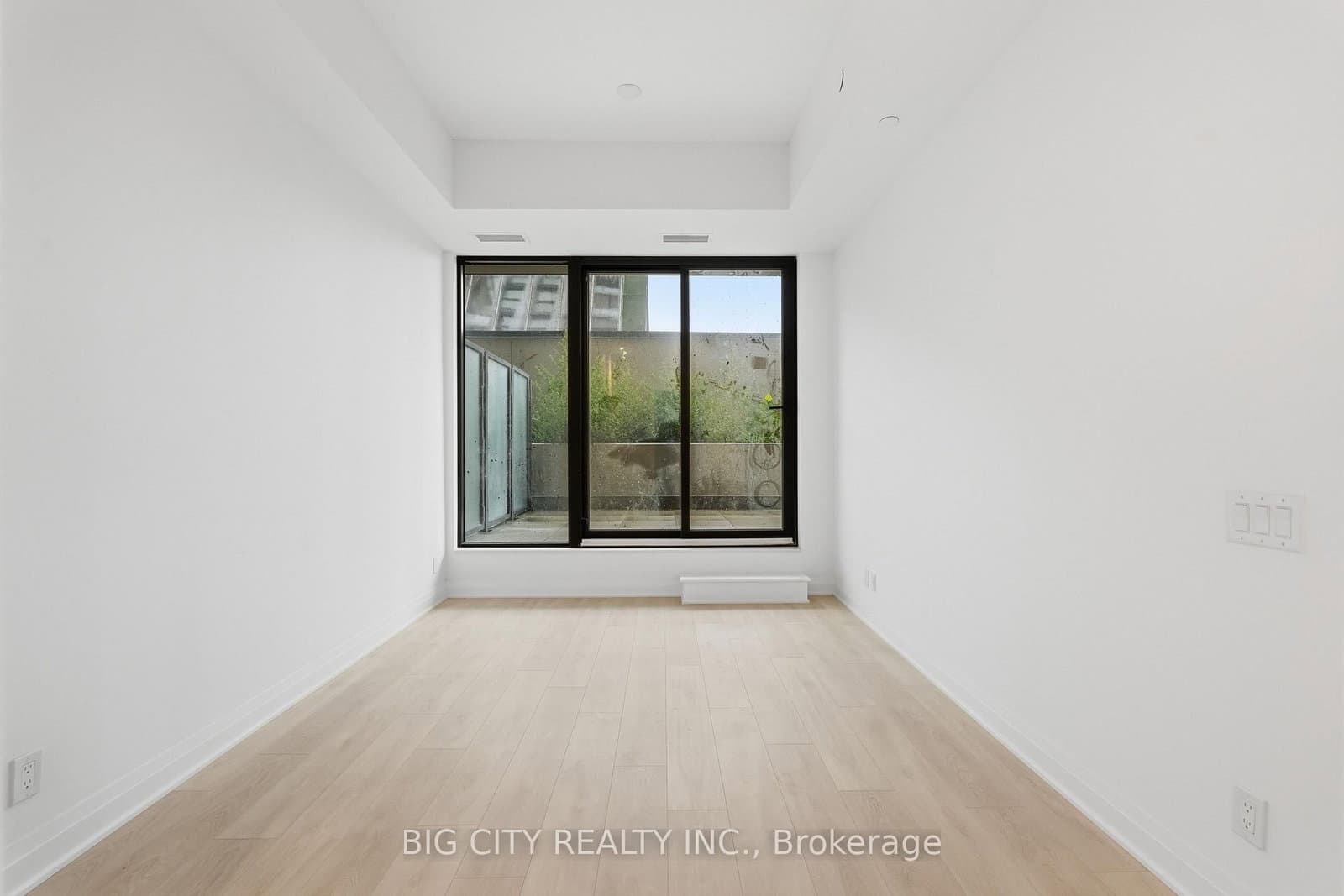 25 Frederick Todd Way, Unit 201 thumbnail 7