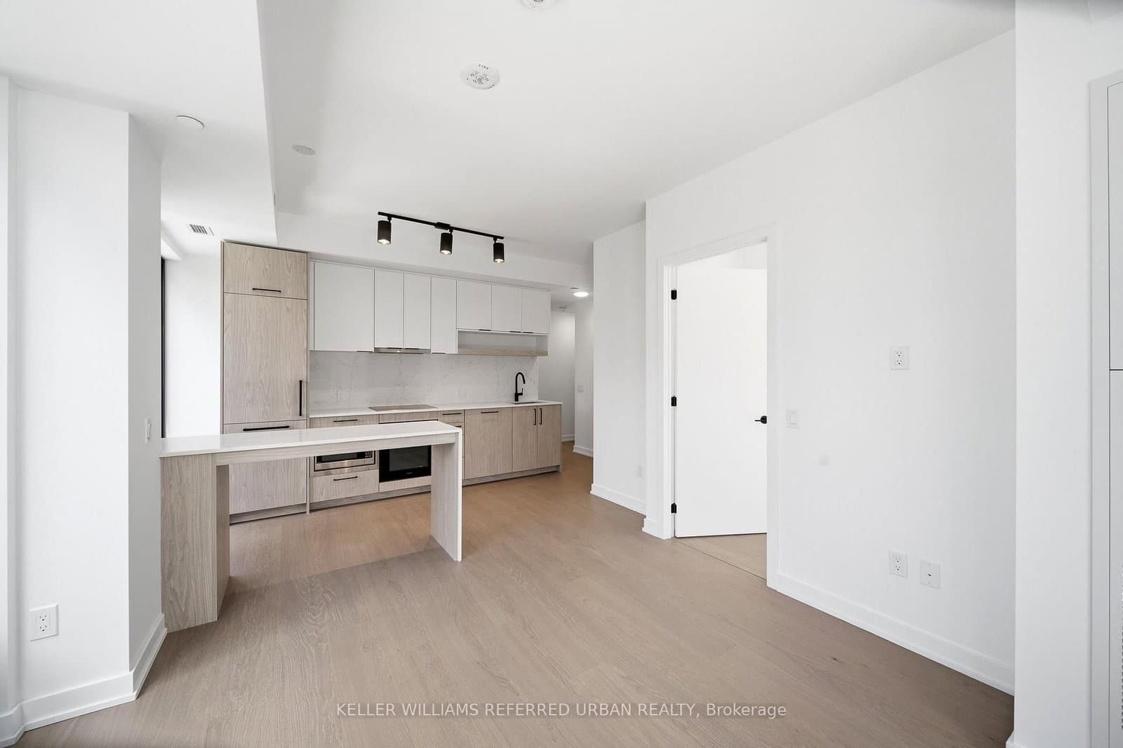 89 Montclair Avenue, Unit 1525 thumbnail 10