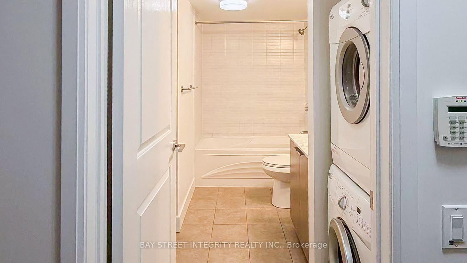 23 Sheppard Avenue E, Unit 402 thumbnail 13