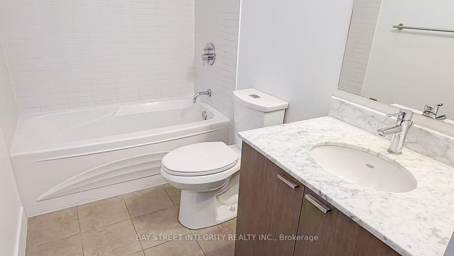 23 Sheppard Avenue E, Unit 402 thumbnail 14