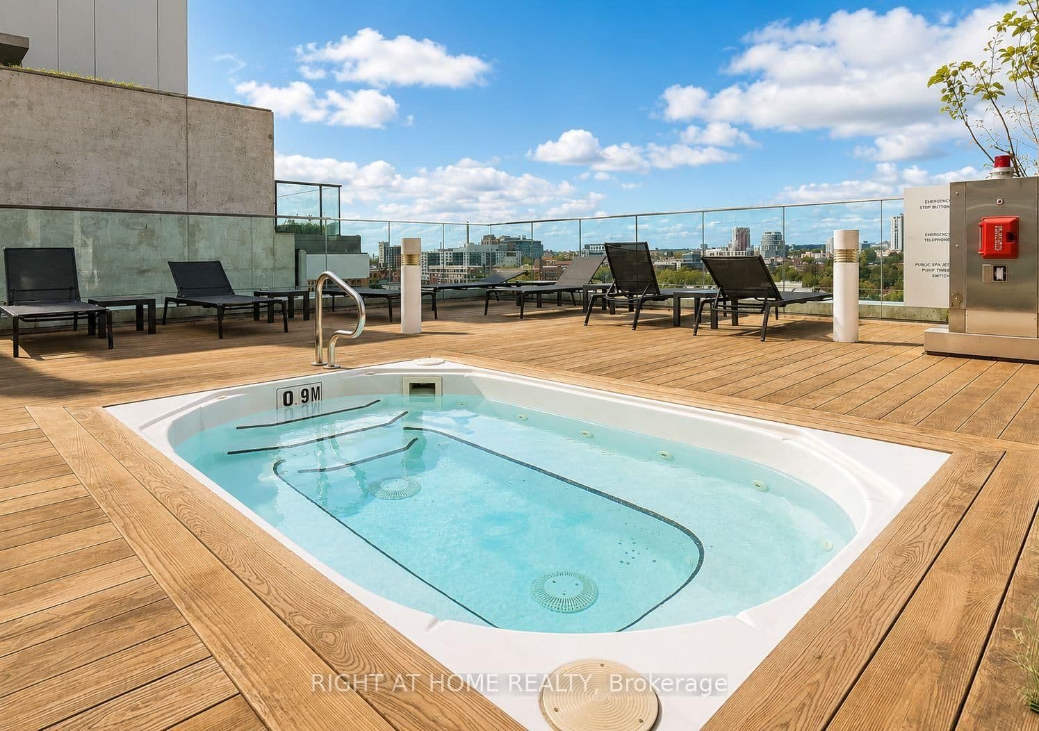 318 Richmond Street W, Unit 1408 thumbnail 19