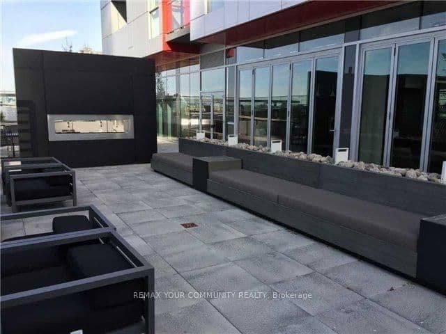 318 Richmond Street W, Unit 913 thumbnail 14