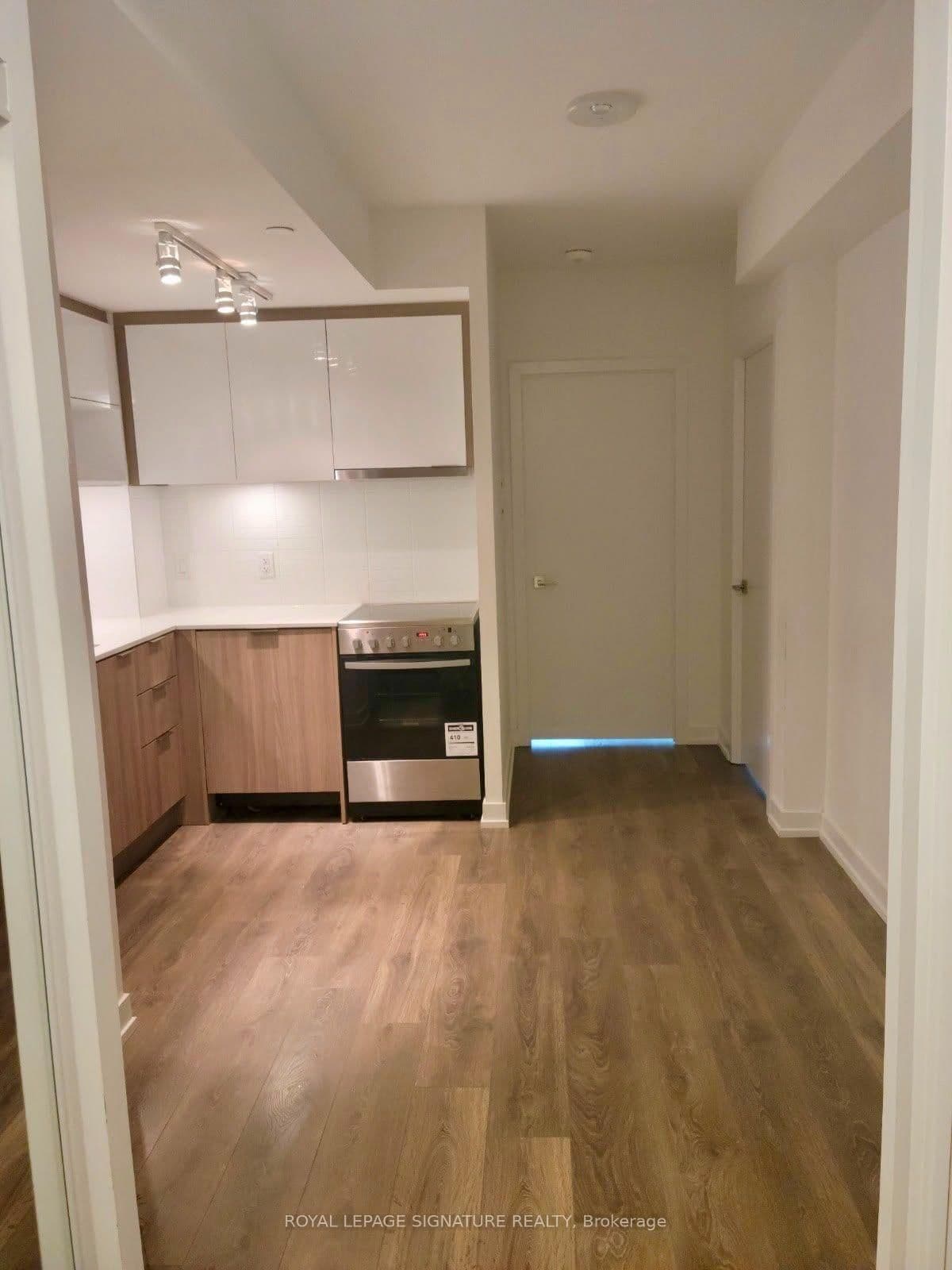 159 Wellesley Street E, Unit 1202 thumbnail 4