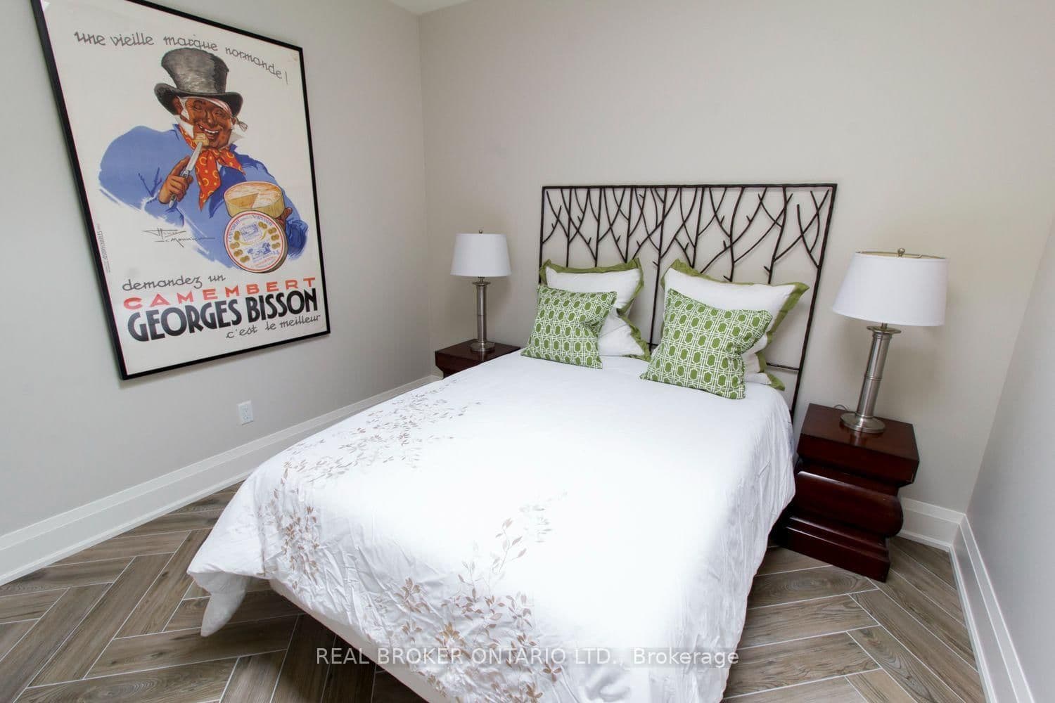 692 Mount Pleasant Road, Unit 2A thumbnail 9