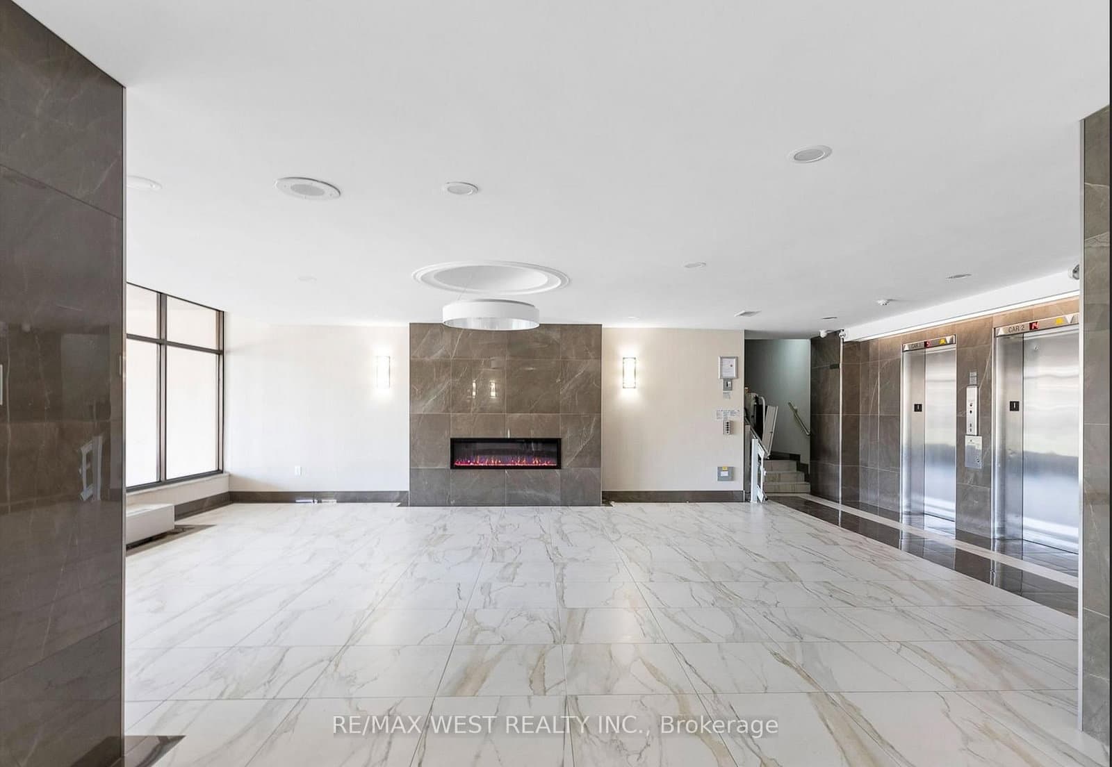 130 Neptune Drive, Unit 202 thumbnail 4