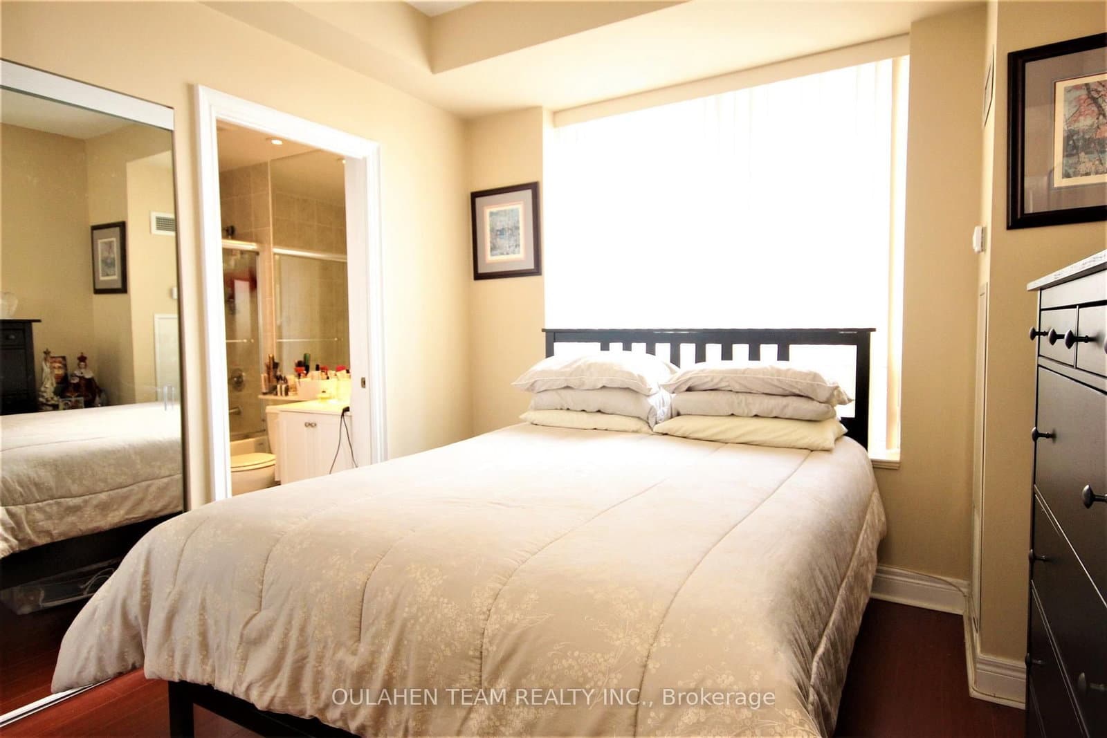 1 Clairtrell Road, Unit 1007 thumbnail 5