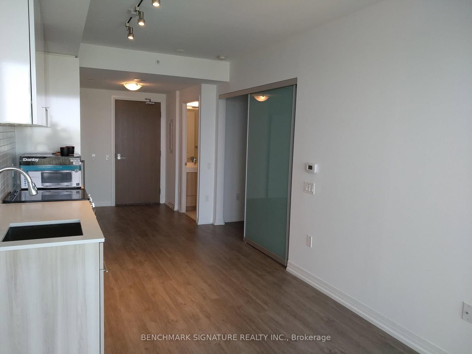 251 Jarvis Street, Unit 3214 thumbnail 4