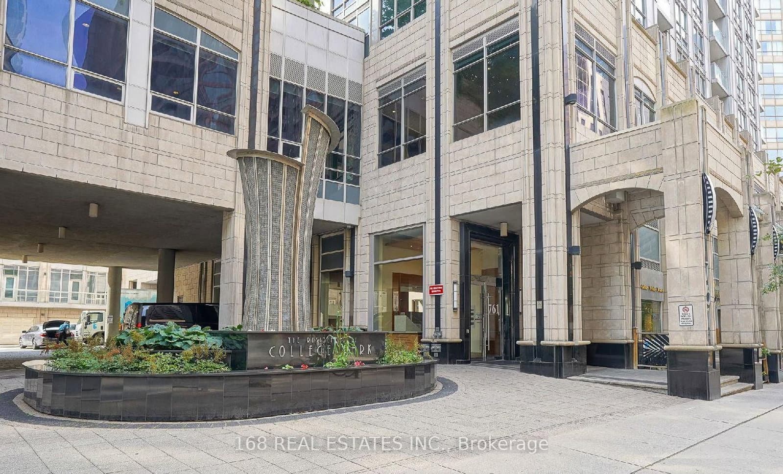 761 Bay Street, Unit 2809 thumbnail 2