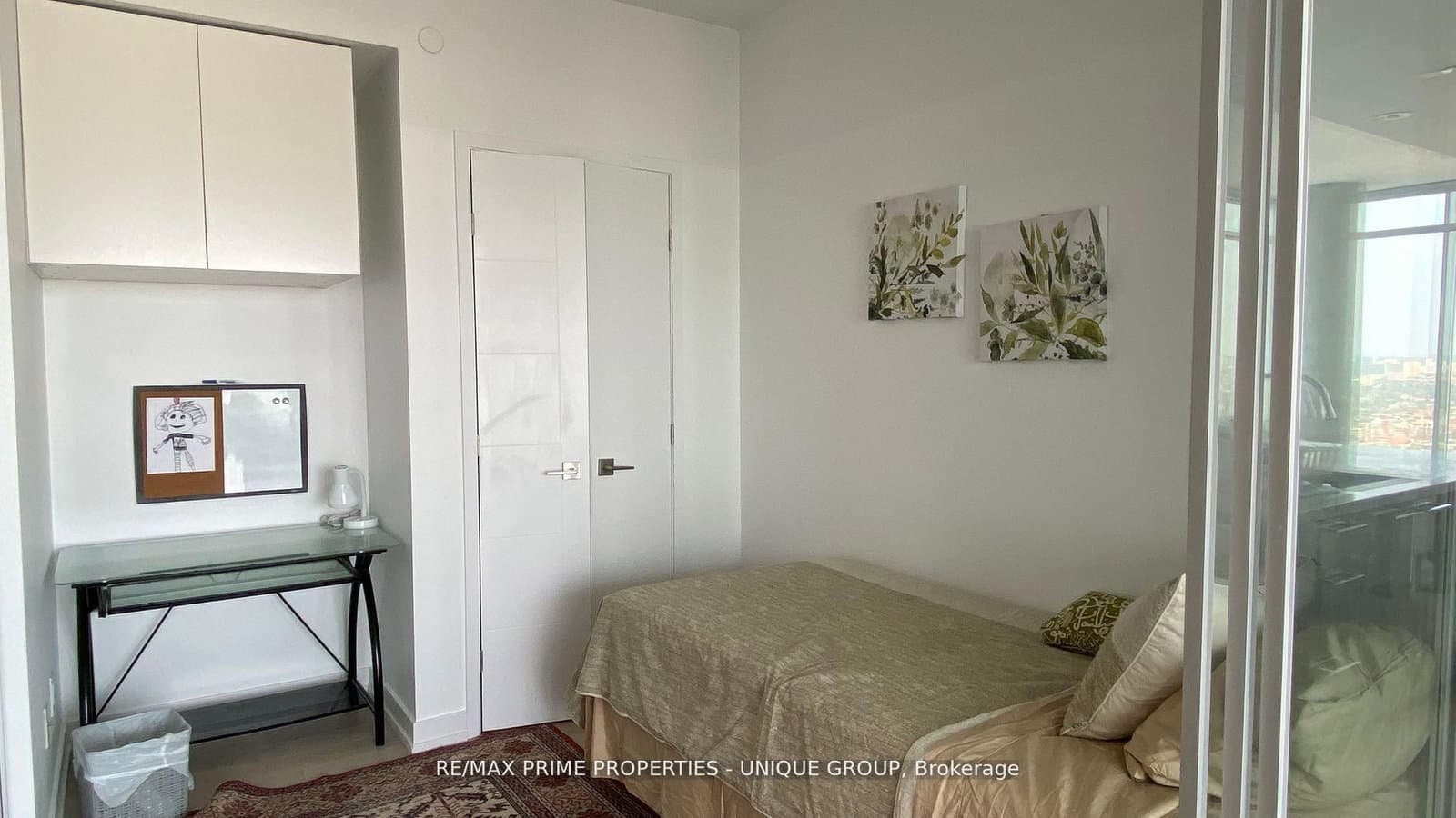 488 University Avenue, Unit 3716 thumbnail 15