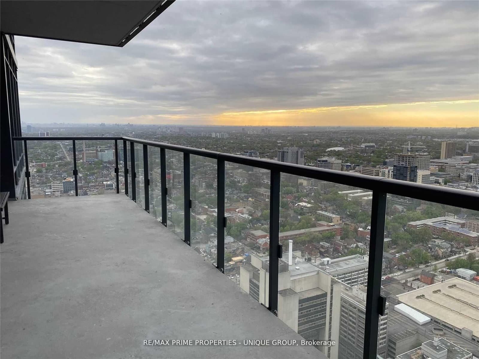 488 University Avenue, Unit 3716 thumbnail 23