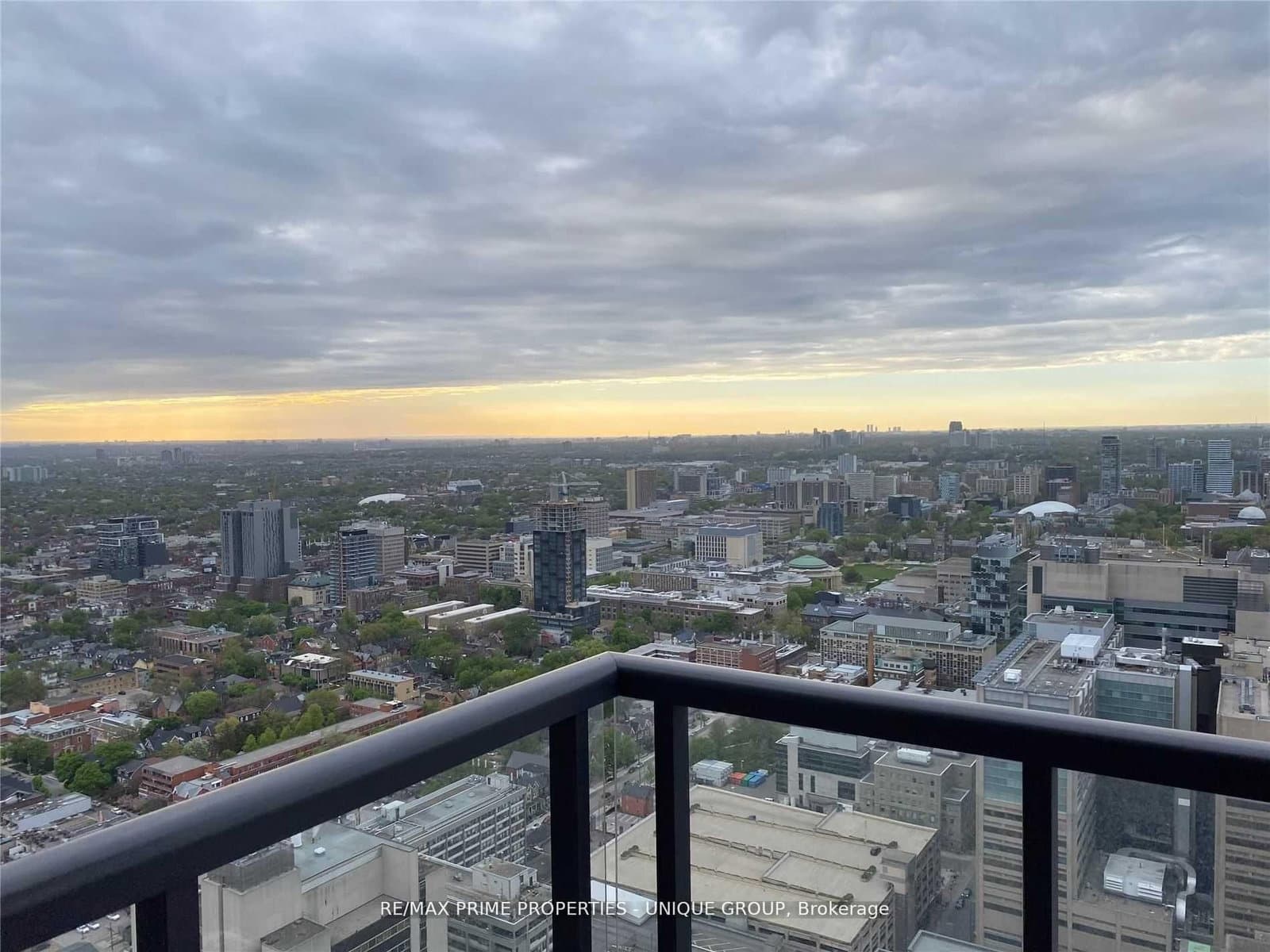 488 University Avenue, Unit 3716 thumbnail 24