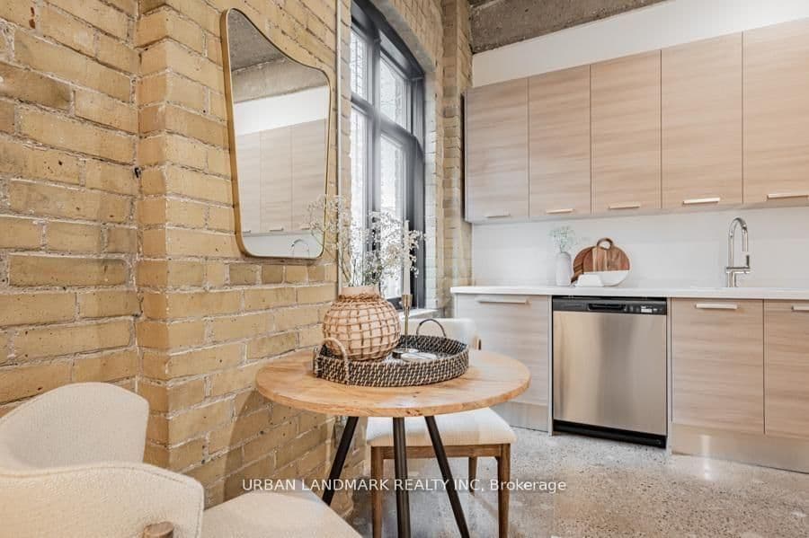 9 St Nicholas Street, Unit 602 thumbnail 5