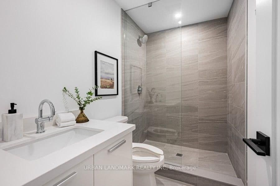 9 St. Nicholas Street, Unit 501 thumbnail 12