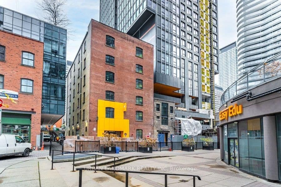 9 St. Nicholas Street, Unit 501 thumbnail 2