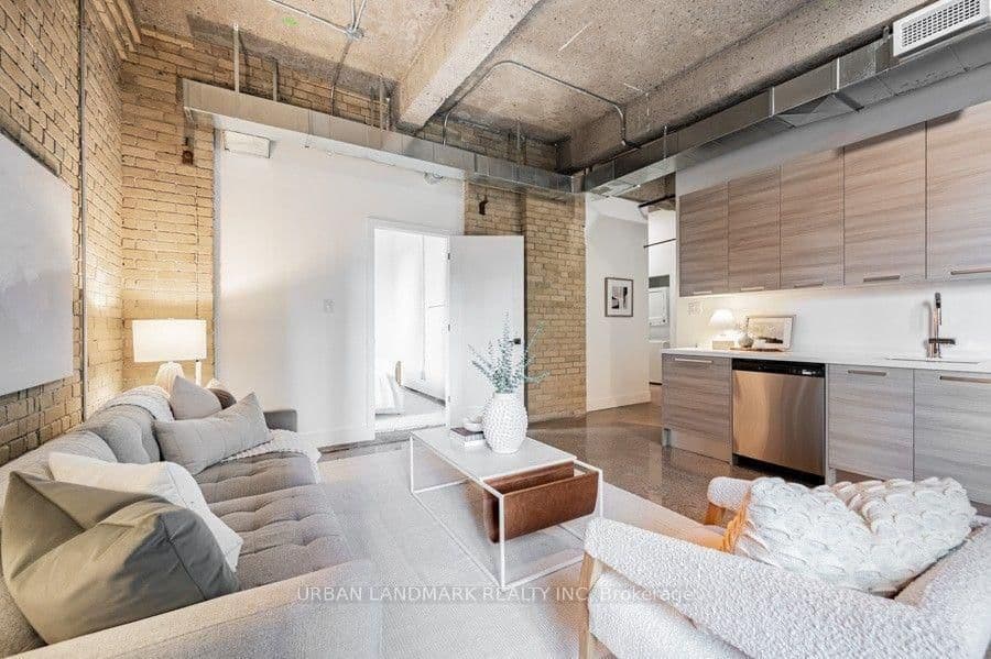 9 St. Nicholas Street, Unit 501 thumbnail 3