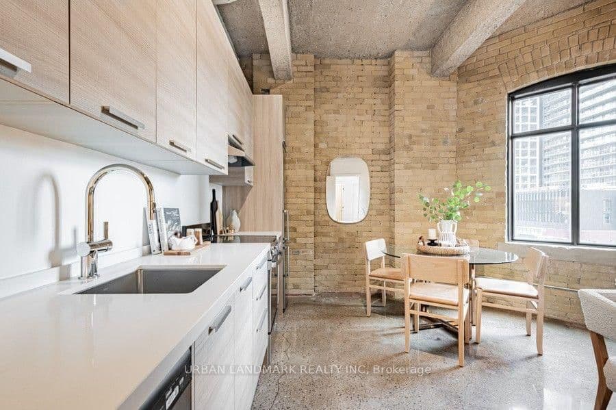 9 St. Nicholas Street, Unit 501 thumbnail 6