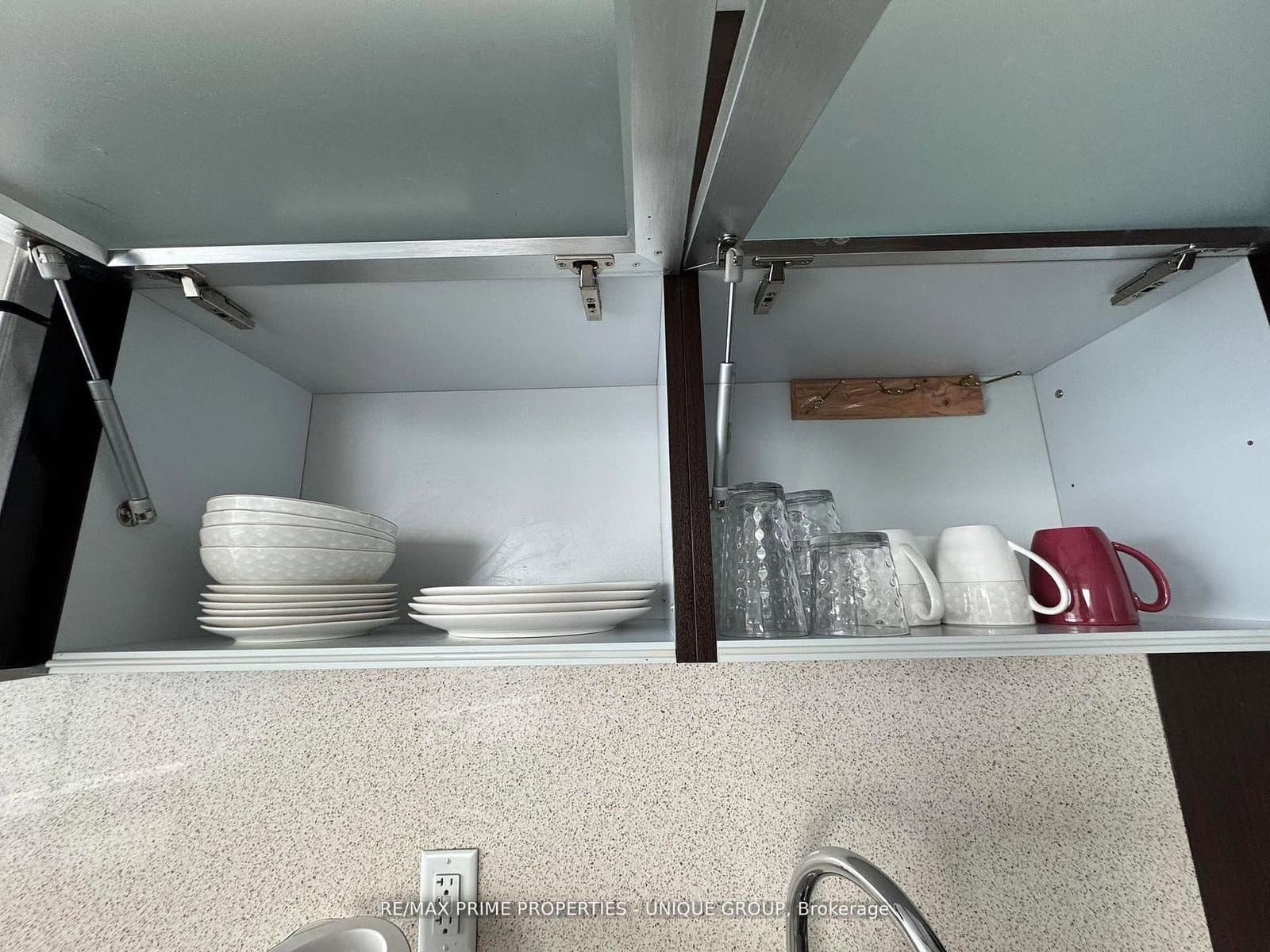 386 Yonge Street, Unit 5316 thumbnail 17