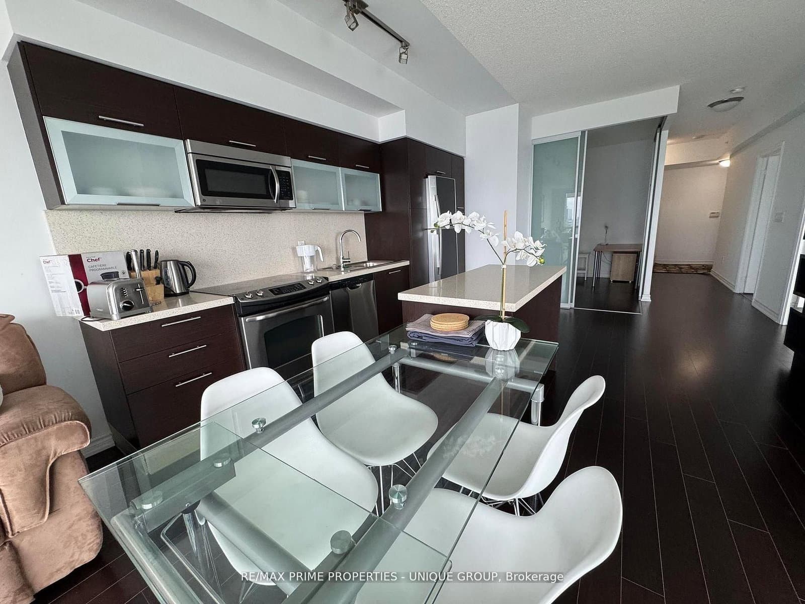 386 Yonge Street, Unit 5316 thumbnail 2