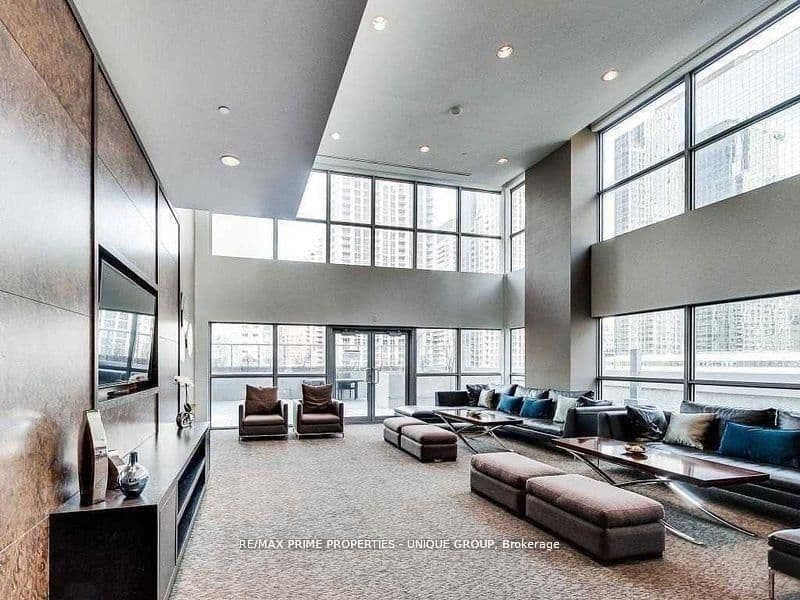 386 Yonge Street, Unit 5316 thumbnail 24