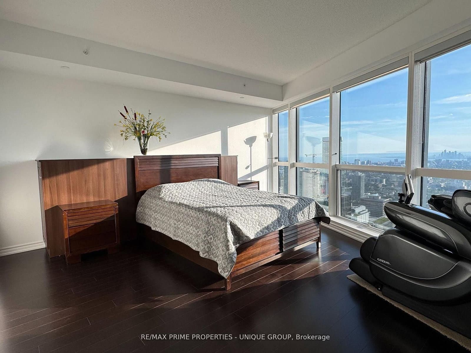 386 Yonge Street, Unit 5316 thumbnail 9