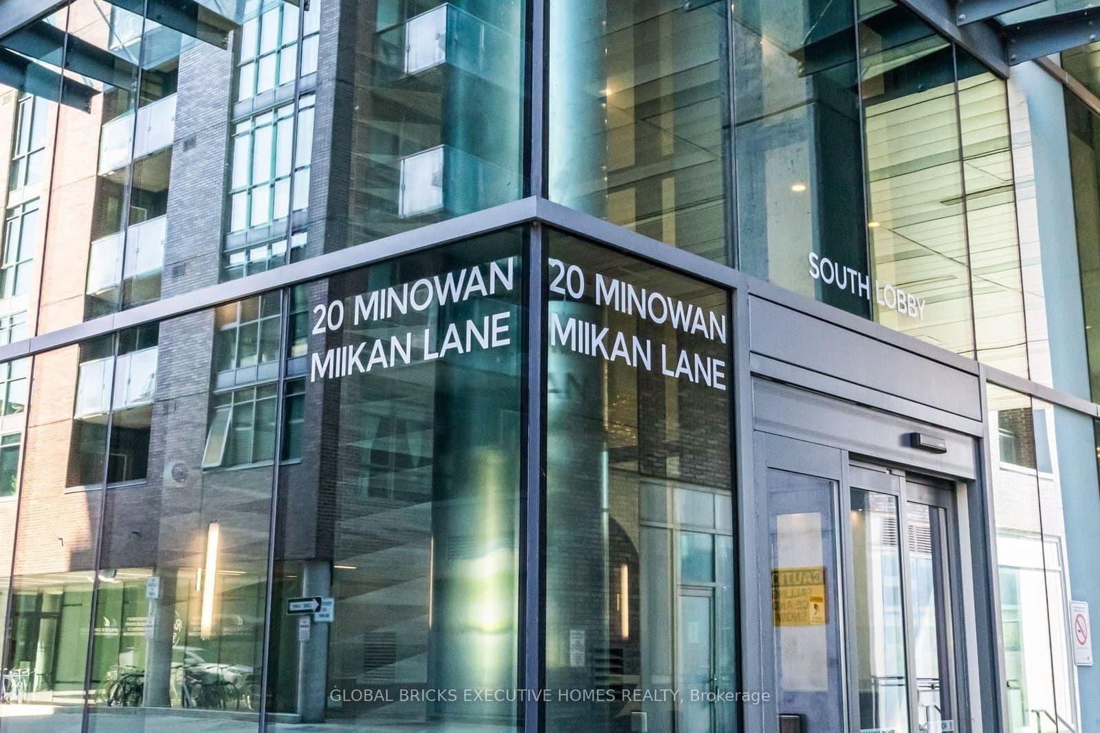 20 Minowan Miikan Lane, Unit 516 thumbnail 2