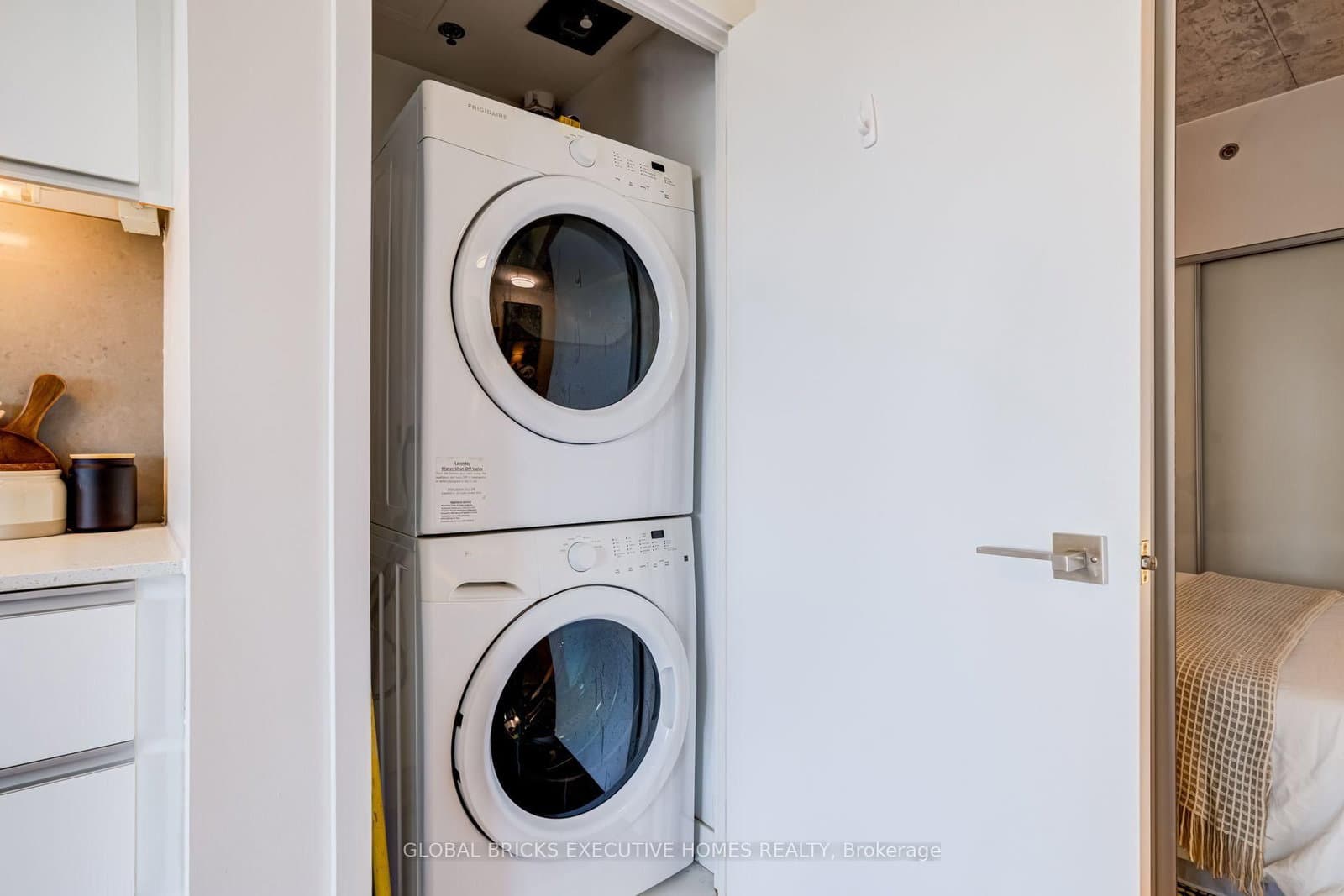 20 Minowan Miikan Lane, Unit 516 thumbnail 20
