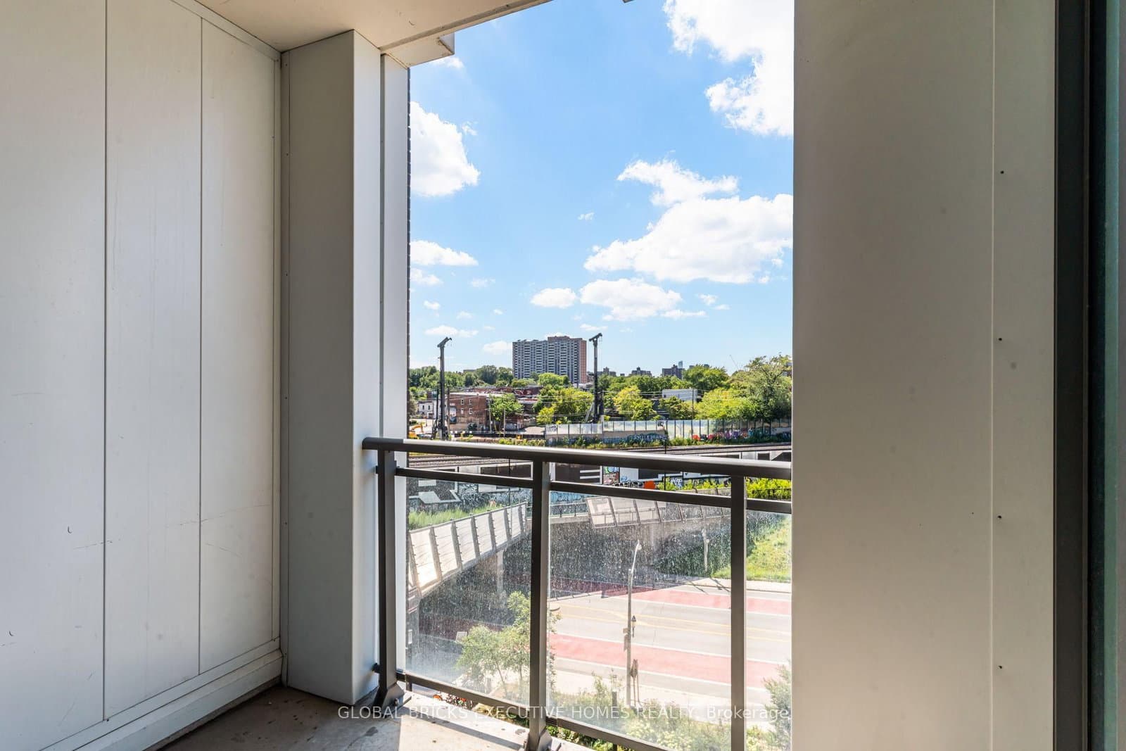 20 Minowan Miikan Lane, Unit 516 thumbnail 24
