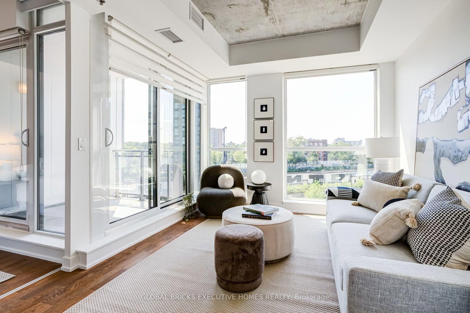 20 Minowan Miikan Lane, Unit 516 thumbnail 9