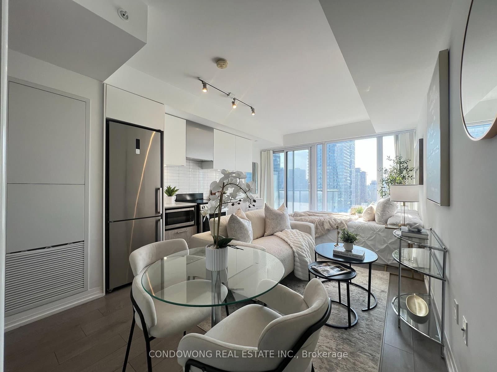 251 Jarvis Street, Unit 3007 thumbnail 2