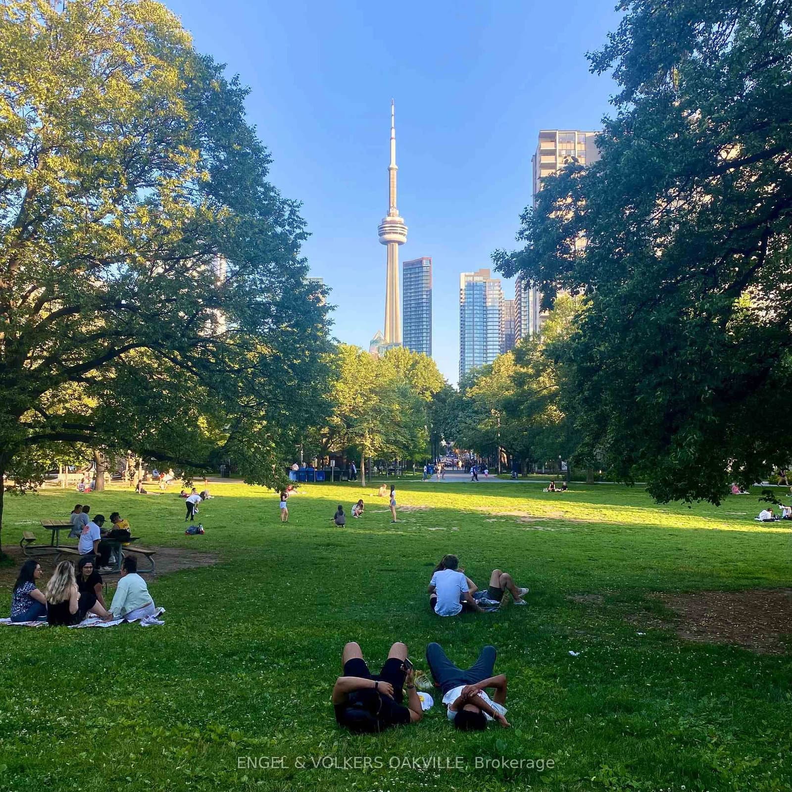 125 Peter Street, Unit 3310 thumbnail 10