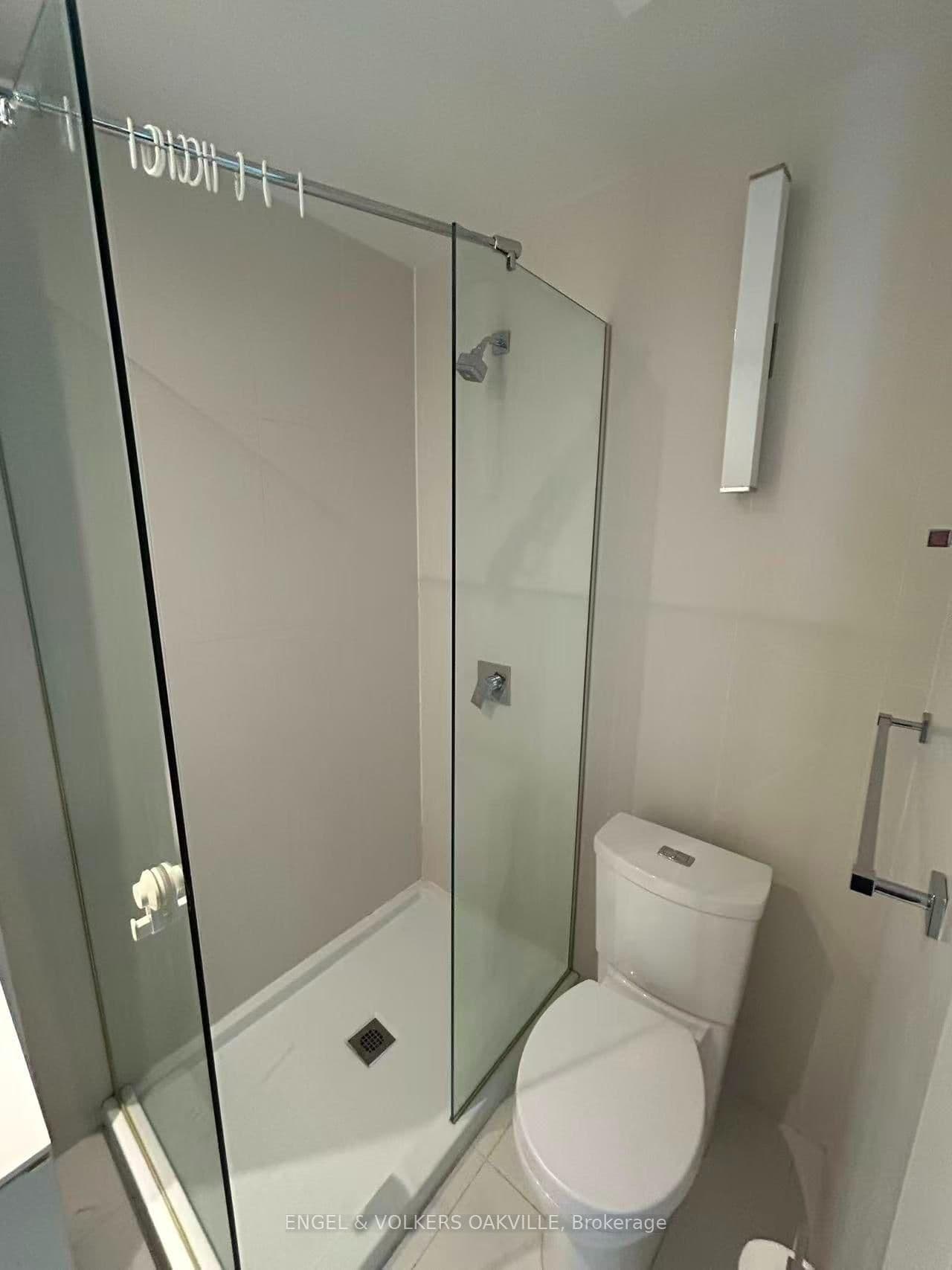 125 Peter Street, Unit 3310 thumbnail 6