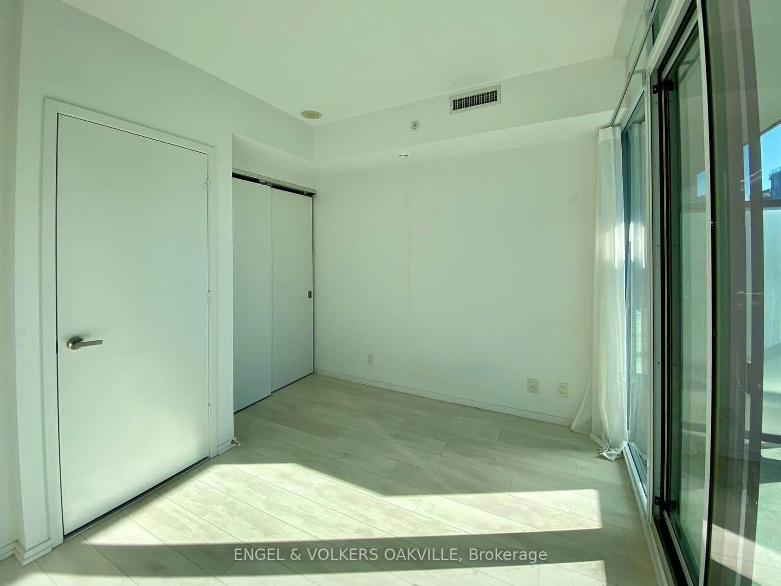 125 Peter Street, Unit 3310 thumbnail 7