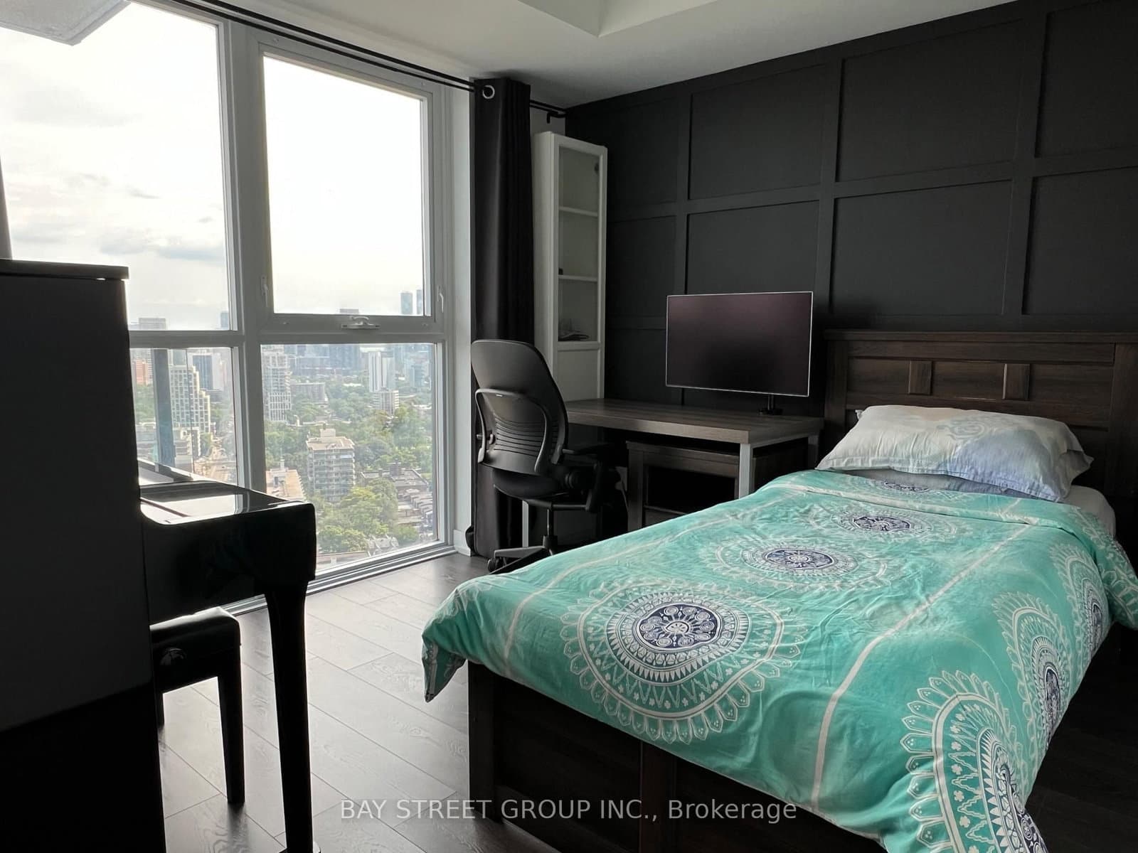 159 Wellesley Street E, Unit 2406 thumbnail 10
