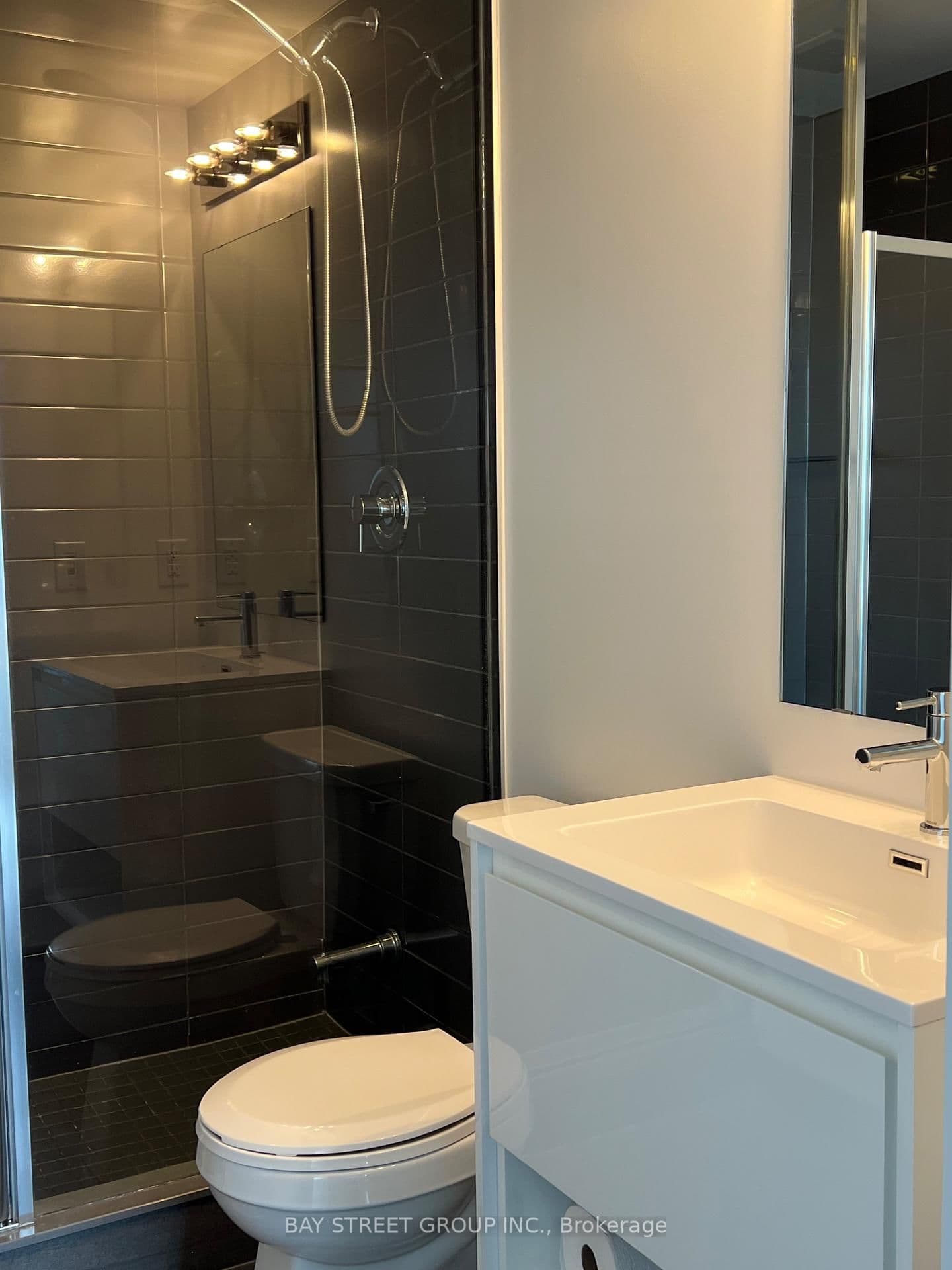 159 Wellesley Street E, Unit 2406 thumbnail 8