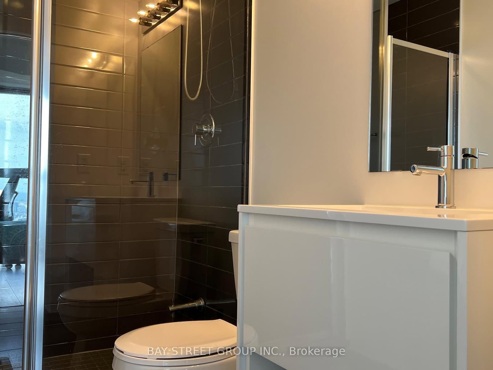 159 Wellesley Street E, Unit 2406 thumbnail 9