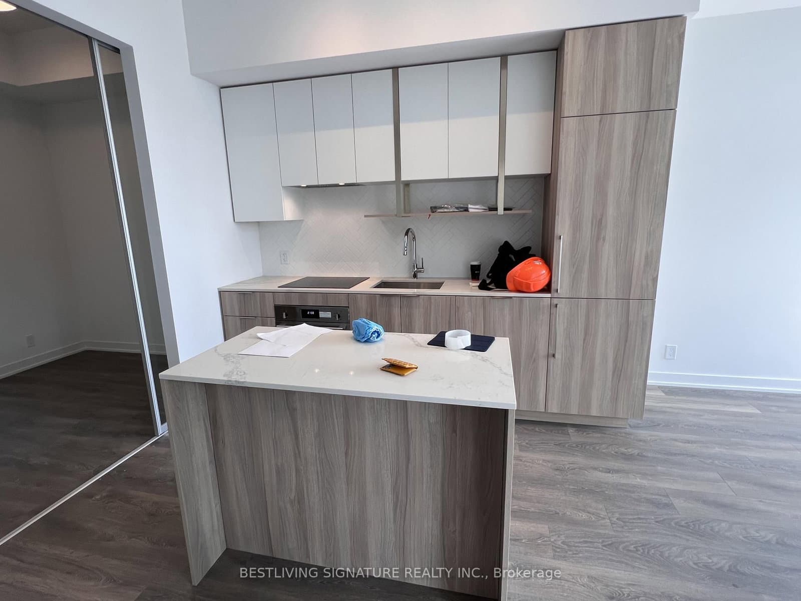 15 Holmes Avenue, Unit 2401 thumbnail 13
