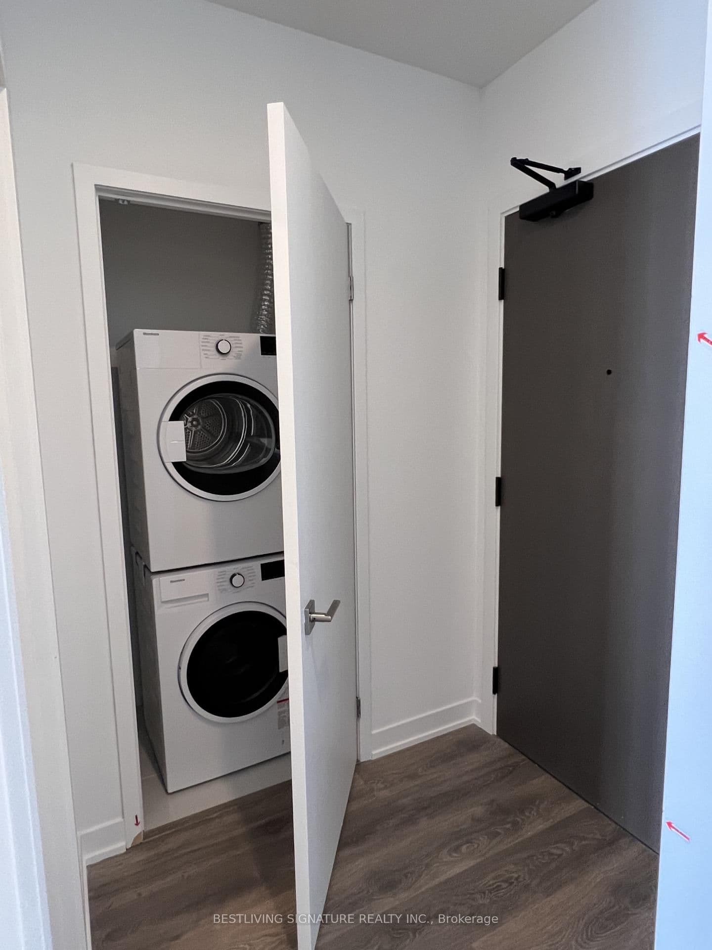 15 Holmes Avenue, Unit 2401 thumbnail 16