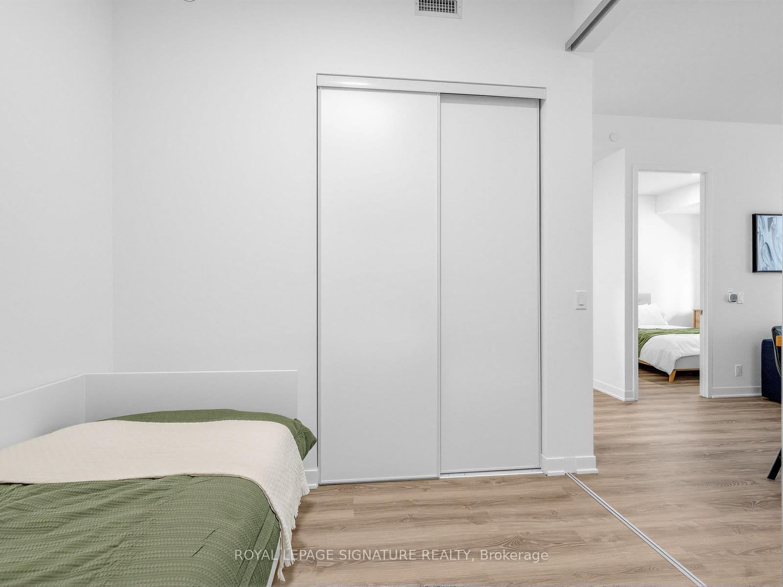 180 Front Street E, Unit 508 thumbnail 12