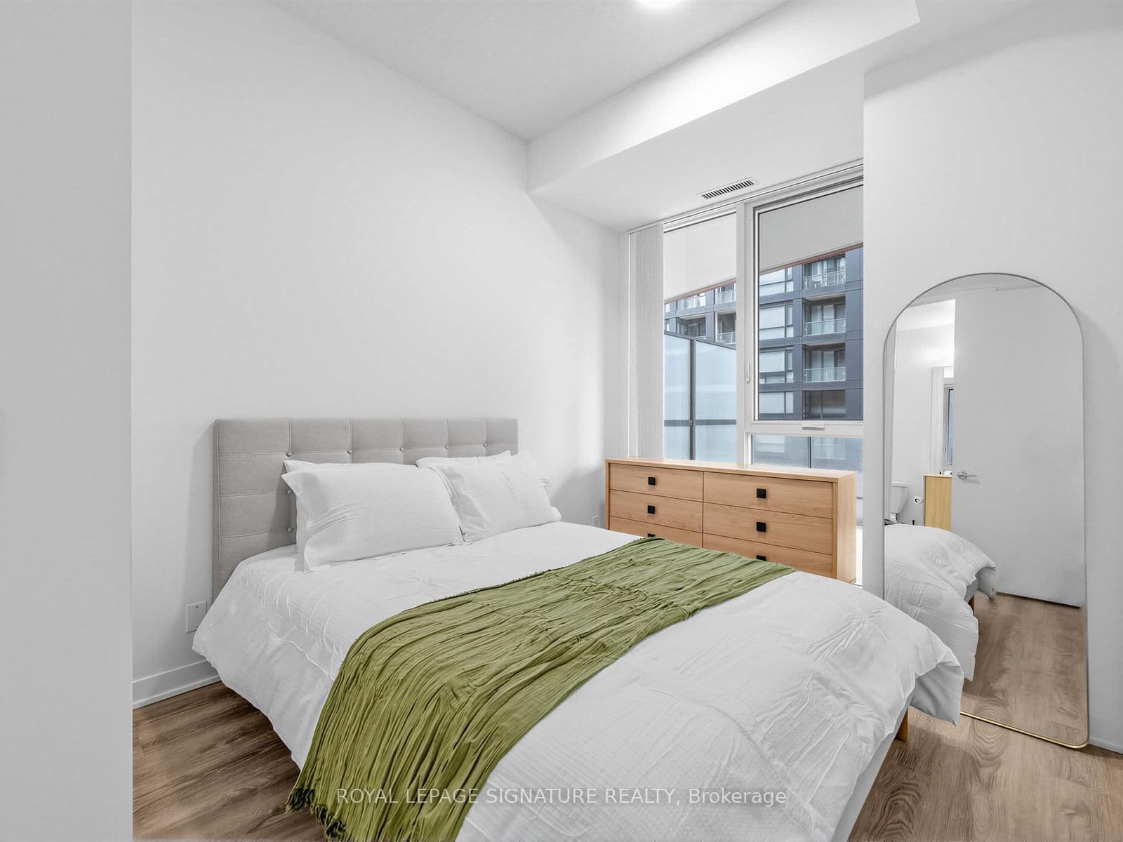 180 Front Street E, Unit 508 thumbnail 13