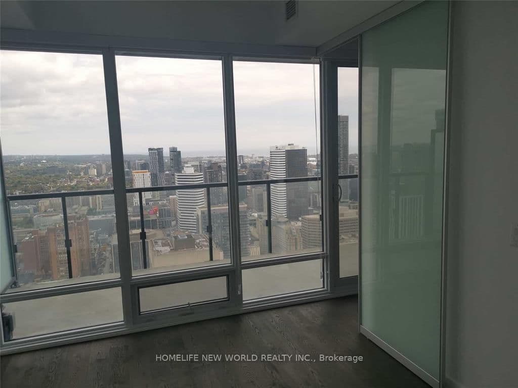 488 University Avenue, Unit 4005 thumbnail 10