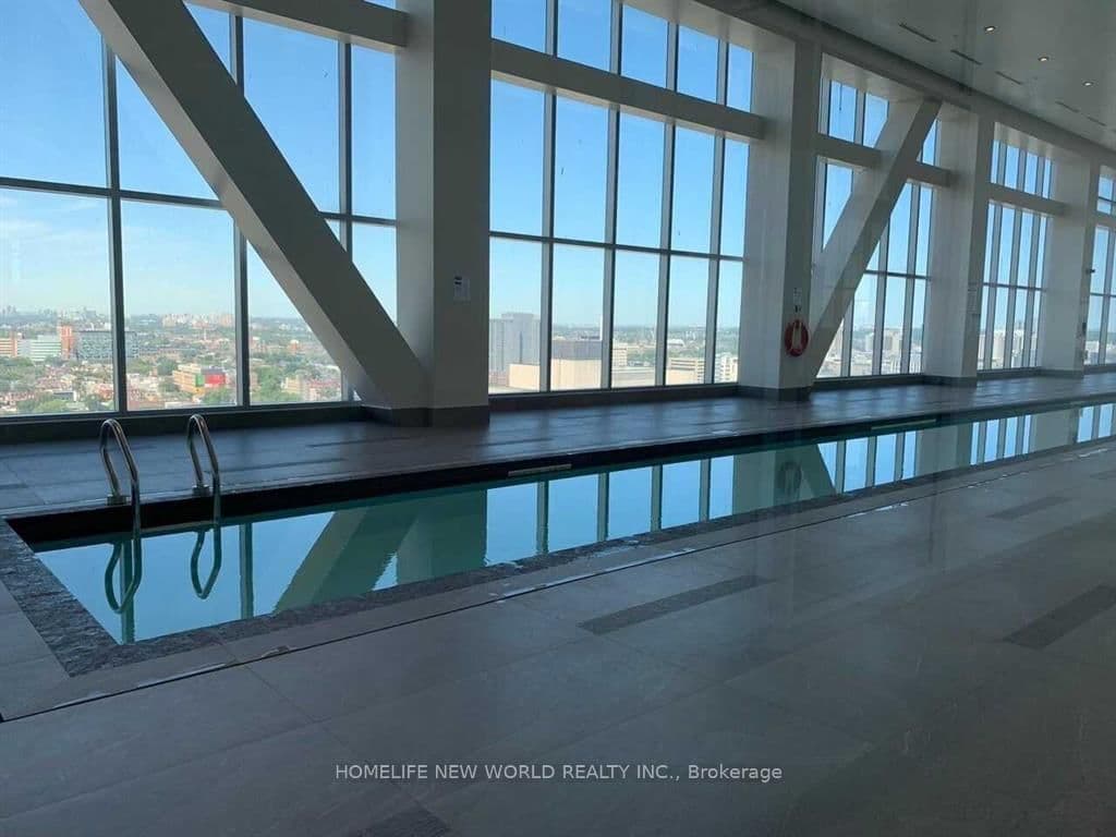 488 University Avenue, Unit 4005 thumbnail 17