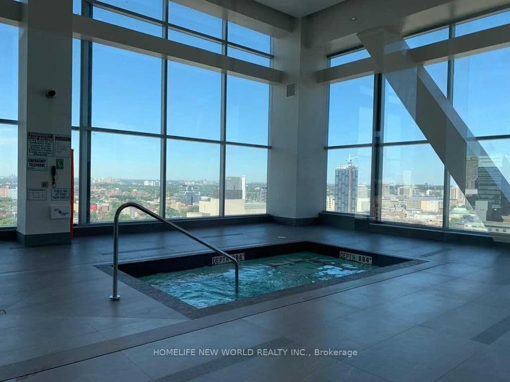 488 University Avenue, Unit 4005 thumbnail 18