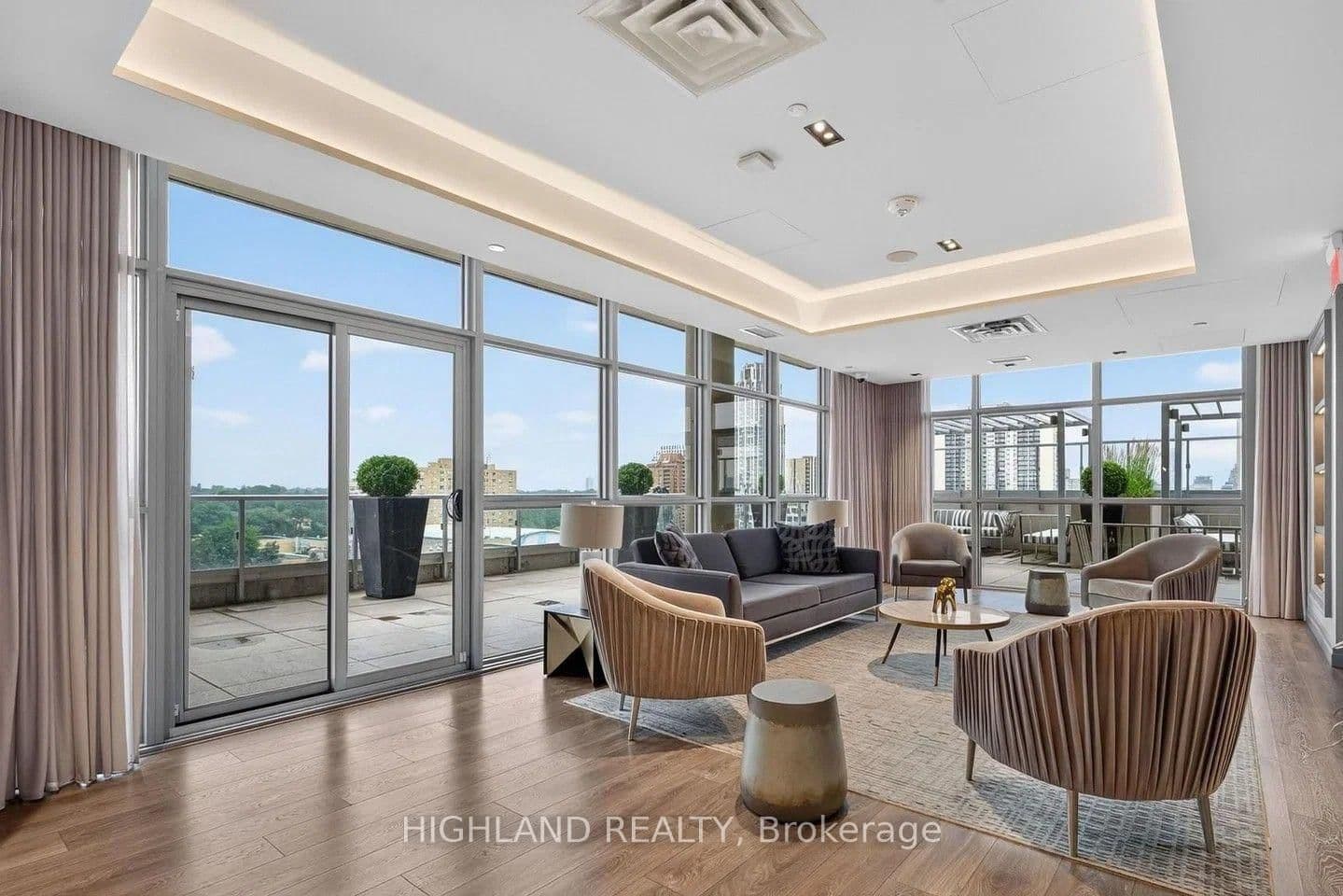 501 St Clair Avenue W, Unit 1210 thumbnail 5