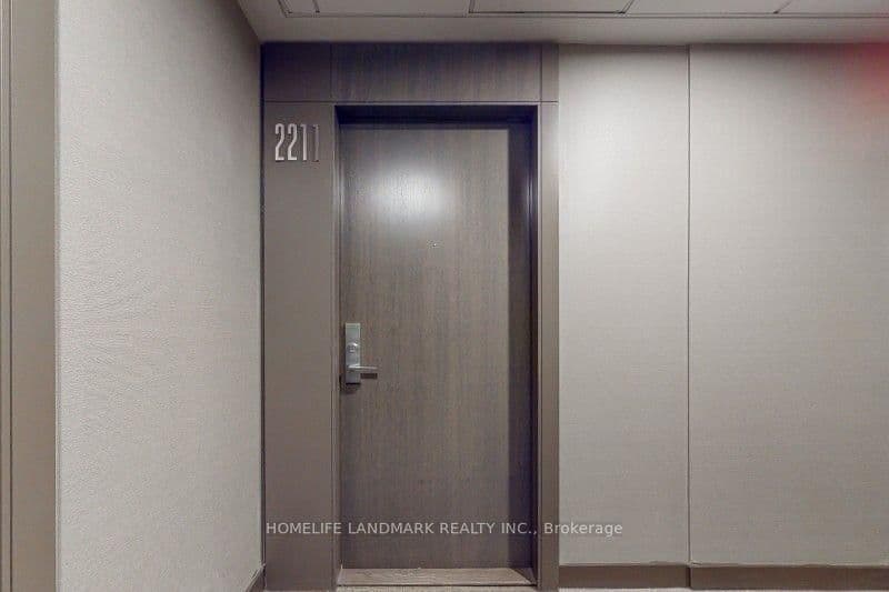 101 Charles Street E, Unit 2211 thumbnail 17