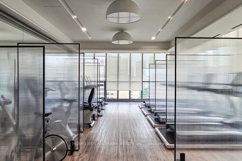 101 Charles Street E, Unit 2211 thumbnail 23