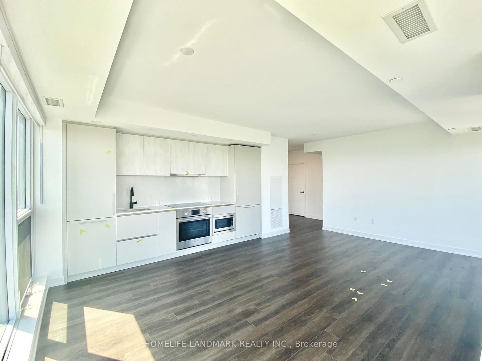 609 Sherbourne Street, Unit 2807 thumbnail 3