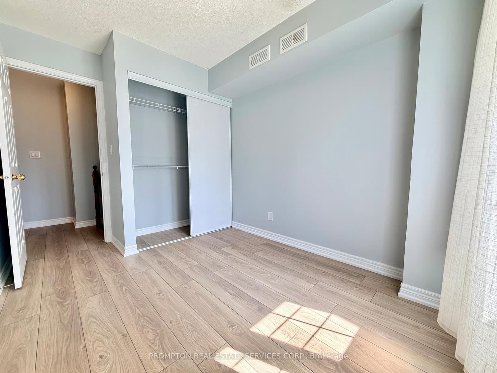 285 ANTIBES Drive, Unit 11 thumbnail 19