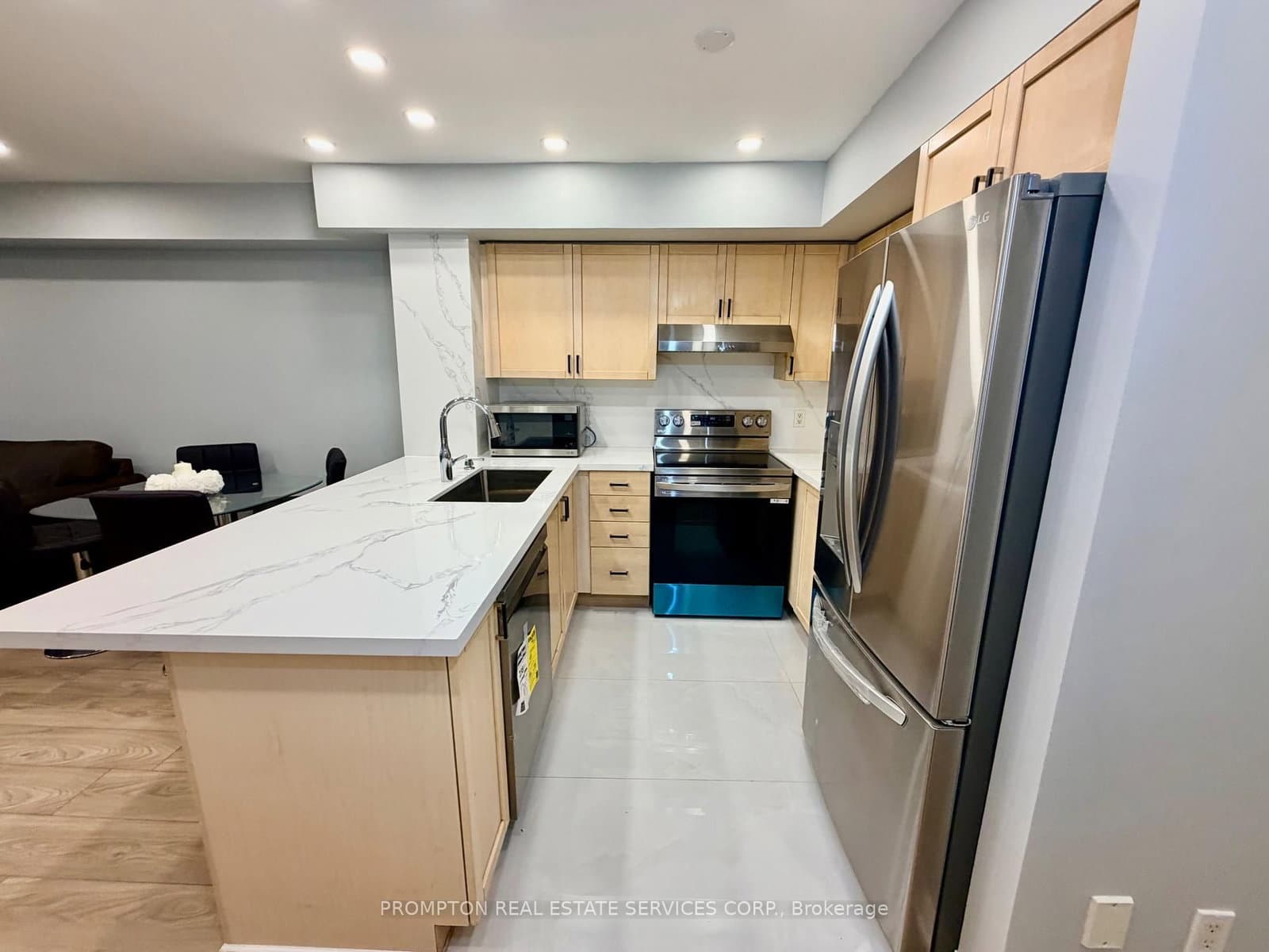 285 ANTIBES Drive, Unit 11 thumbnail 9
